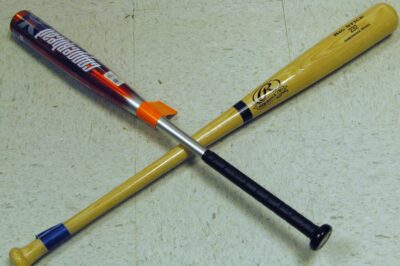 Aluminum vs Wood Bats: Best Comparison, Pros & Cons Guide